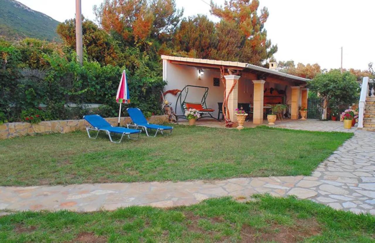 Stefanias Appartments Ágios Matthaíos Bagian luar foto