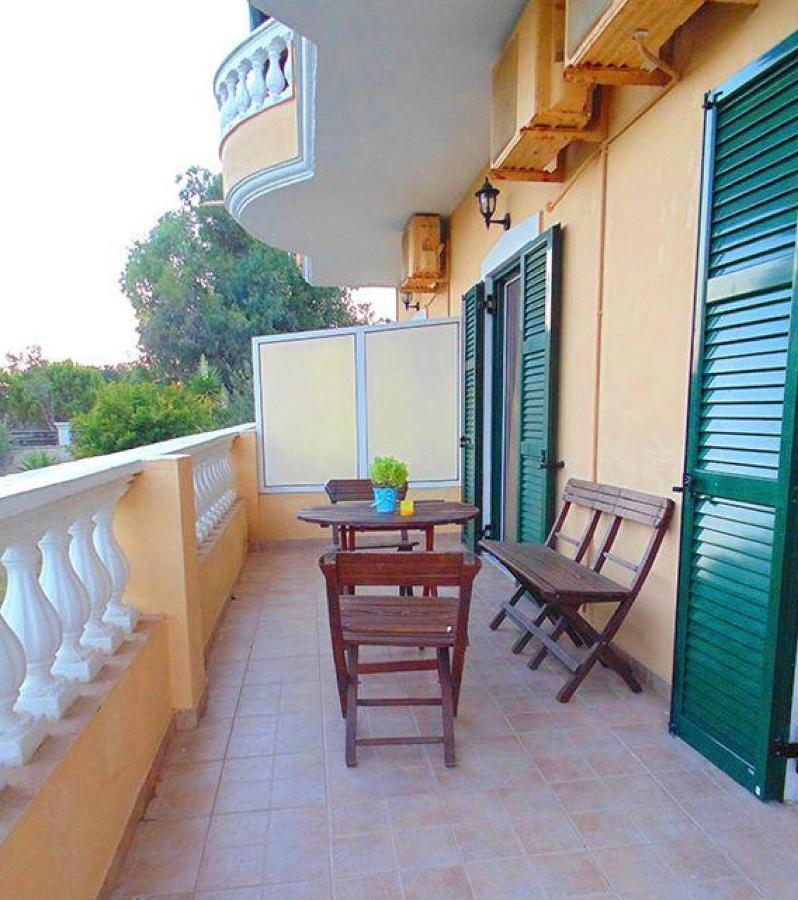 Stefanias Appartments Ágios Matthaíos Bagian luar foto